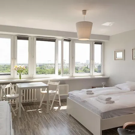 Apartment4You Rondo De Gaulle'A Апартаменты