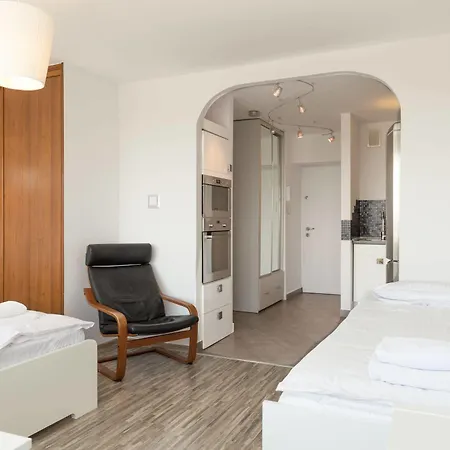Apartment4You Rondo De Gaulle'A Апартаменты Варшава
