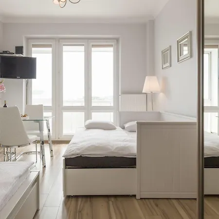 Apartment4You Rondo De Gaulle'A Апартаменты Варшава