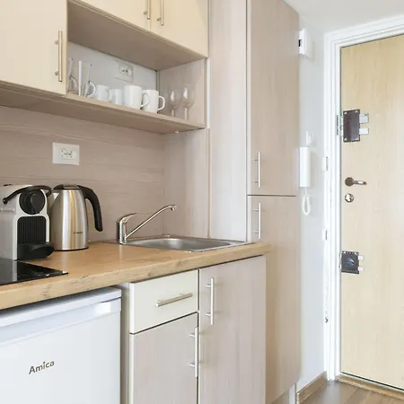 Apartment4You Rondo De Gaulle'A Апартаменты Варшава